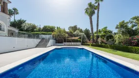 Villa for sale in Zona F
