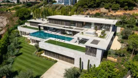 For sale Zona M villa with 5 bedrooms