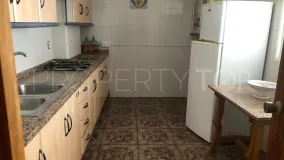 For sale house with 4 bedrooms in Cuevas Bajas
