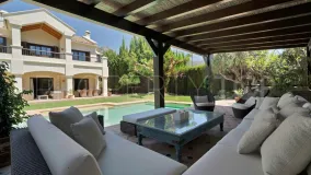 Casa en venta en Las Lomas del Marbella Club con 5 dormitorios