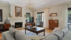 Casa en venta en Las Lomas del Marbella Club con 5 dormitorios