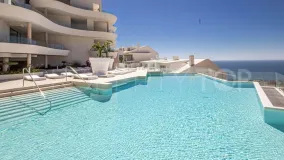 4 bedrooms duplex penthouse in La Capellania for sale