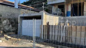Coin, casa en venta con 3 dormitorios