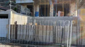 Coin, casa en venta con 3 dormitorios