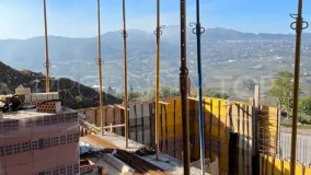 Coin, casa en venta con 3 dormitorios