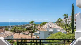 For sale Sitio de Calahonda flat with 2 bedrooms
