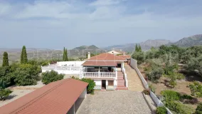 For sale country house in Periana with 4 bedrooms