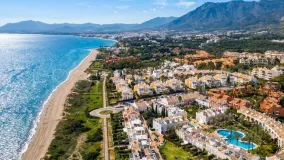 For sale town house with 4 bedrooms in Bahia de Marbella