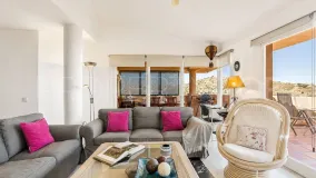 For sale flat with 3 bedrooms in Sitio de Calahonda