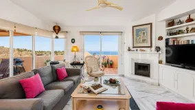 For sale flat with 3 bedrooms in Sitio de Calahonda