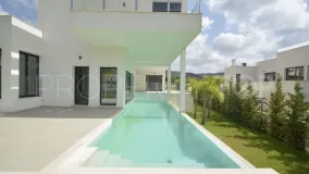 For sale 4 bedrooms house in Hacienda Elviria