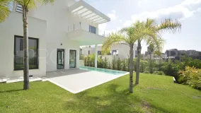 For sale 4 bedrooms house in Hacienda Elviria