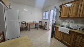 Serrato, casa con 4 dormitorios en venta