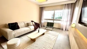 Flat with 1 bedroom for sale in Marbella - Puerto Banus