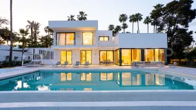 For sale villa with 4 bedrooms in El Paraiso