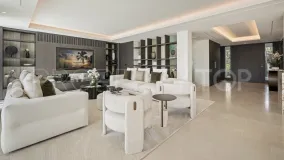 For sale Nueva Andalucia 6 bedrooms villa