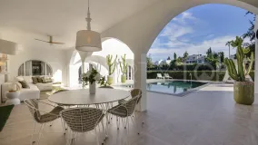 Villa en venta en Guadalmina Alta de 5 dormitorios