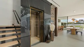 Semi detached villa in Puente Romano for sale