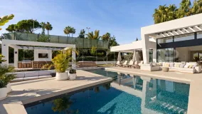 Villa in Nueva Andalucia for sale