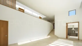 Villa for sale in Casares