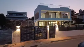Estepona, villa de 3 dormitorios a la venta