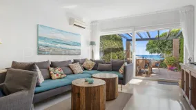 Town house for sale in Estepona