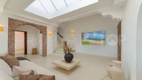 Se vende villa en Ctra. De Ronda de 6 dormitorios