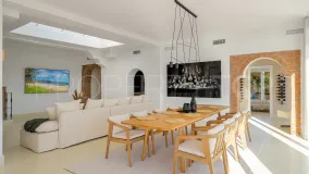 Se vende villa en Ctra. De Ronda de 6 dormitorios