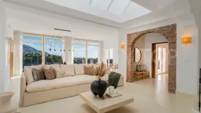 Se vende villa en Ctra. De Ronda de 6 dormitorios