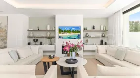 For sale villa with 5 bedrooms in San Pedro de Alcantara