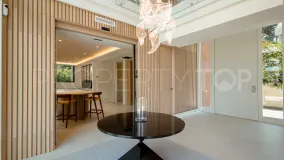 Villa en venta de 5 dormitorios en Marbella Este