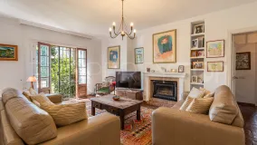 Beach Side New Golden Mile villa for sale