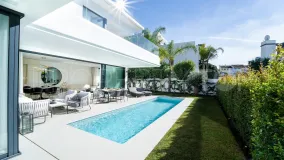 Marbella Golden Mile, villa con 4 dormitorios en venta