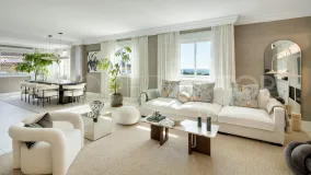 5 bedrooms duplex penthouse in Marbella Golden Mile for sale