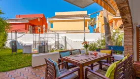 Adosado a la venta en Costabella con 3 dormitorios