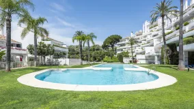 Duplex en venta con 3 dormitorios en Marbella Este