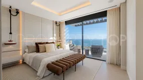 Estepona Town 4 bedrooms apartment for sale