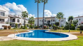 Buy 3 bedrooms ground floor apartment in Nueva Andalucia