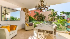 For sale town house with 3 bedrooms in Altos de Puente Romano