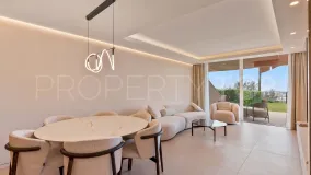 Nueva Andalucia, apartamento planta baja en venta de 3 dormitorios