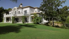 Villa en venta con 6 dormitorios en Atalaya de Rio Verde