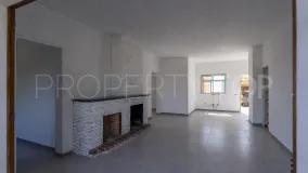 Ground floor apartment with 3 bedrooms for sale in Cala Llombards