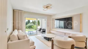 For sale 3 bedrooms ground floor apartment in Malambo