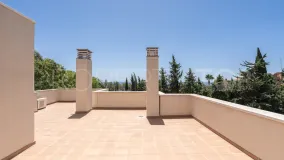 Atico duplex a la venta de 4 dormitorios en Estepona Este