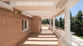 Atico duplex a la venta de 4 dormitorios en Estepona Este