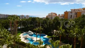 Apartamento con 2 dormitorios en venta en Orihuela Costa