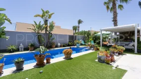 Villa de 2 dormitorios en venta en Torrevieja