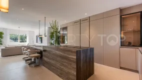 Nueva Andalucia, atico duplex de 3 dormitorios en venta