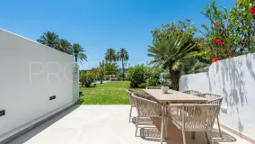 Town house for sale in Nueva Andalucia with 4 bedrooms