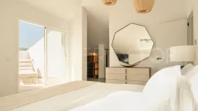Penthouse for sale in Nueva Andalucia with 3 bedrooms